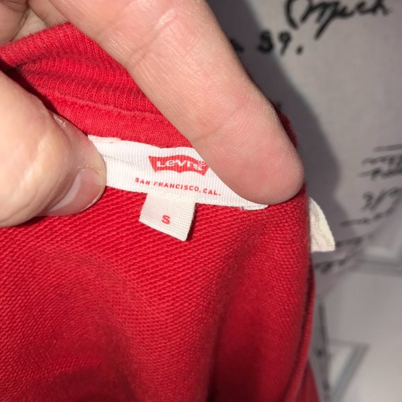 Levi's Women's Cropped Crew Neck Sweatshirt Red ~ Size S - Picture 7 of 9